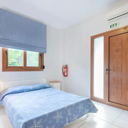 Athanasia Néosz Marmarász