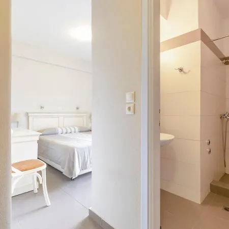 Athanasia Apartman *