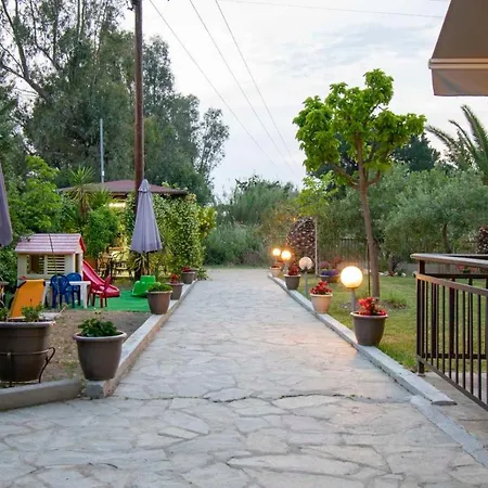 Athanasia Apartman *