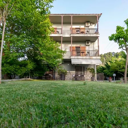 Athanasia Apartamento Néos Marmarás