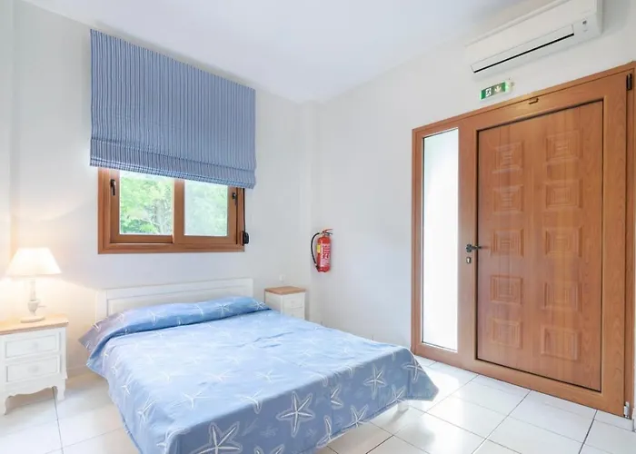 Athanasia Néos Marmarás