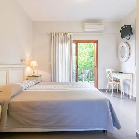 Athanasia Неос-Мармарас