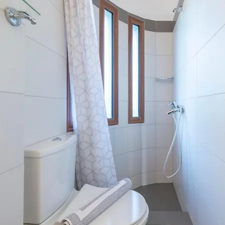 Athanasia Appartement *